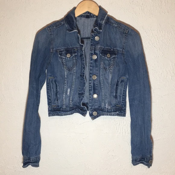 AE Classic Distressed Jean Jacket - XS - Picture 2 of 8